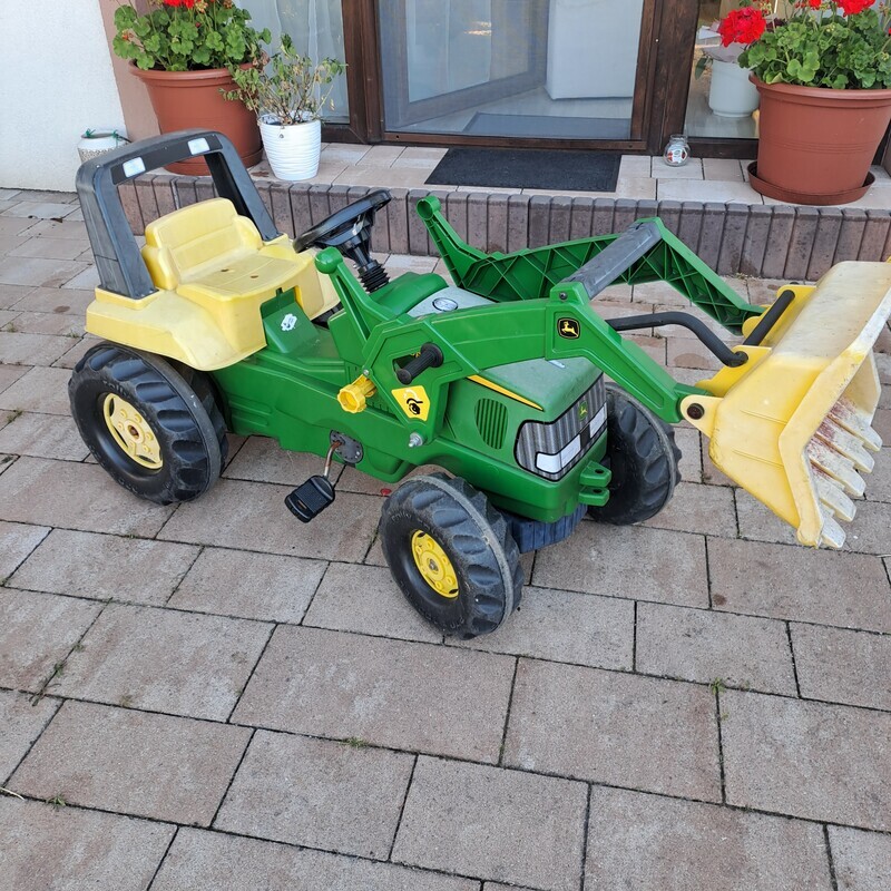 Elbląg Traktor do 50 kg 
Do odbioru w Młynarach, ale w razie czego mogę dowieźć na terenie Elbląga gdyż codziennie