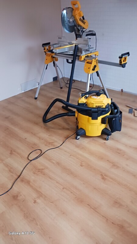 Elbląg Sprzedam Ukośnicę DeWalt DWS780 1675 W 305 mm i Dewalt Uniwersalne stanowisko robocze 1,1m - 2,5m nośność