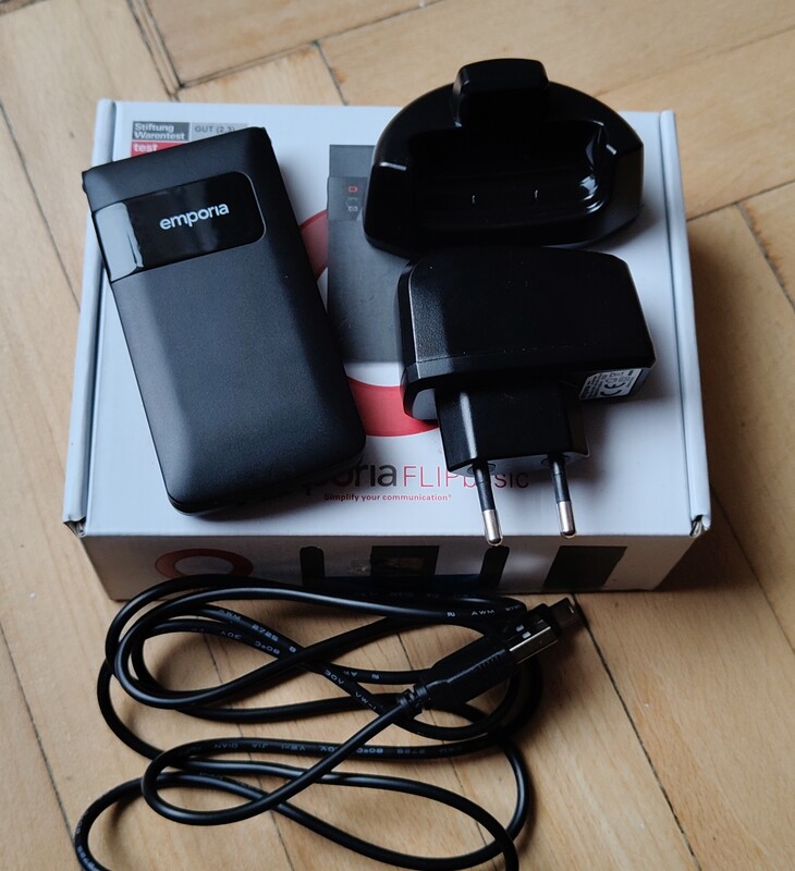 Elbląg Sprzedam niemalże nowy telefon, idealny dla seniora lub osoby chcącej zwykłą komórkę do dzwonienia.
Na