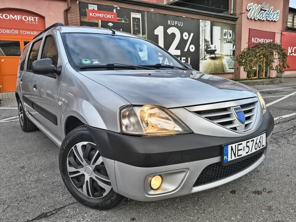 Elbląg Dacia Logan MCVSilnik : 1.5 dCi 86PSWersja : 7 osobowa