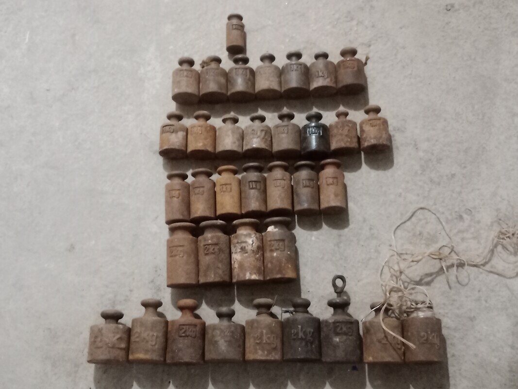 Elbląg Sprzedam odważnik z czasem PRL-U. Cena 7 zł/ kilogram. Odbiór osobisty Elbląg lub możliwość wysyłki zapraszam