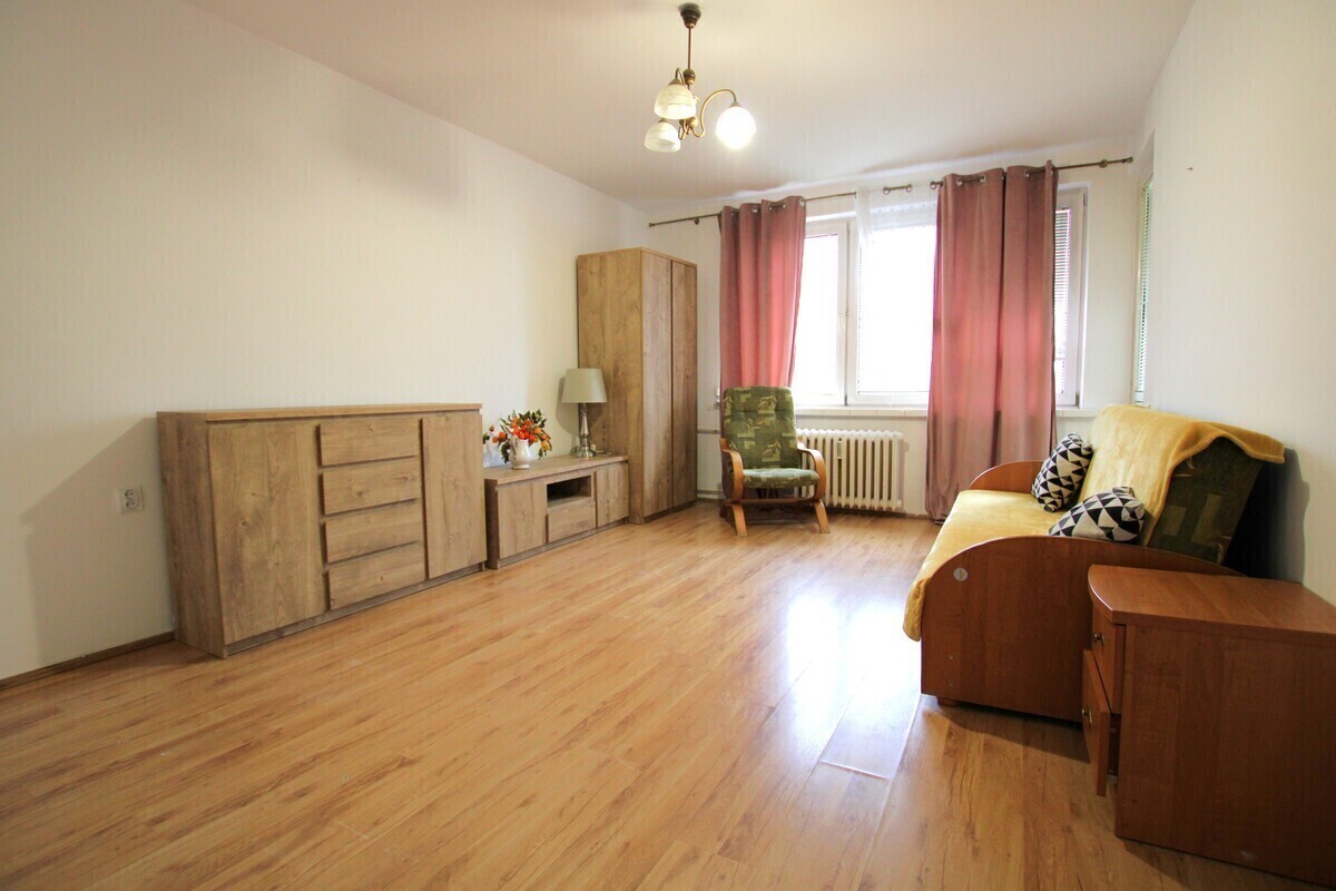 Elbląg NIERUCHOMOŚCI ANNA KRASZEWSKA&nbsp; Mieszkanie 1-pokojowe z balkonem i mediami miejskimi&nbsp; ul. Królewiecka,