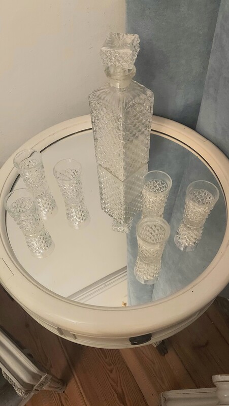 Elbląg Kryształowa karafka i 6 kieliszków.