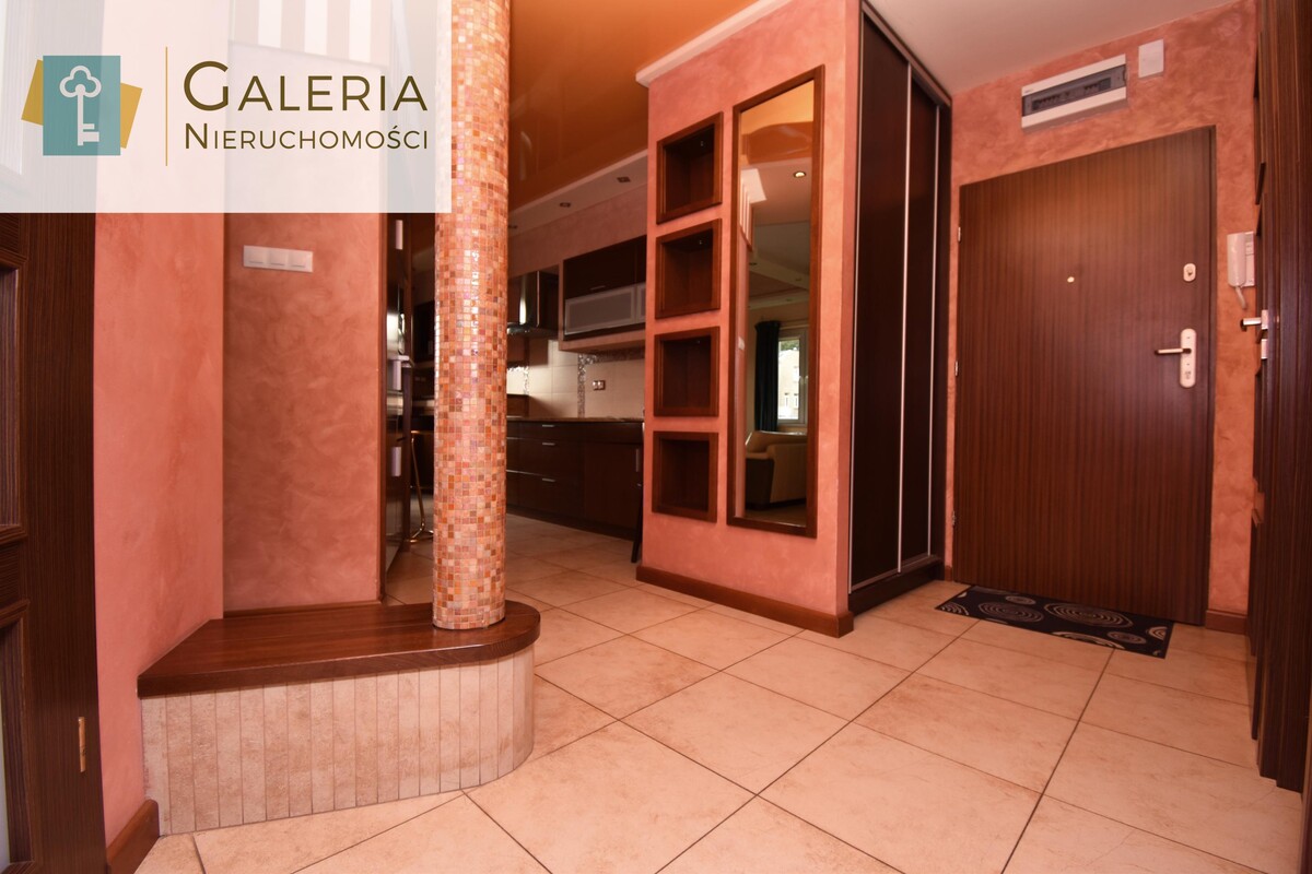 Elbląg GALERIA NIERUCHOMOŚCIZ pasji i miłości do nieruchomościNa sprzedaż: 3- pokojowe mieszkanie z tarasem przy ulicy