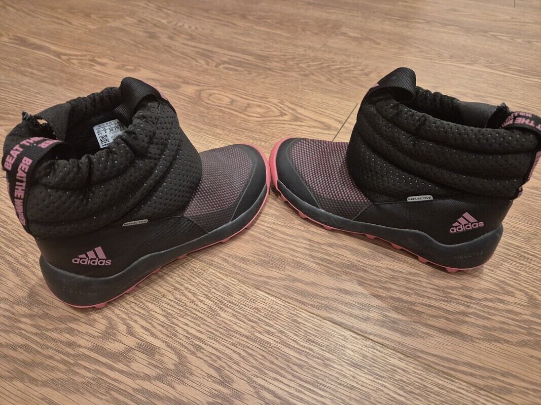 Elbląg Sprzedam buty zimowe - śniegowce, dla dziewczynki, adidas RapidaSnow rozmiar 34 - ocieplana wkładka. Stan