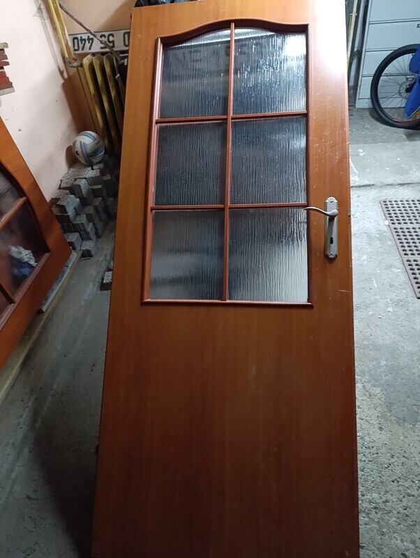 Elbląg Sprzedam drzwi pokojowe stan dobry+ kolor mahoń:
Drzwi prawe 80-1 sztuka
Drzwi lewe 80 -2sztuki
Cena za sztuke