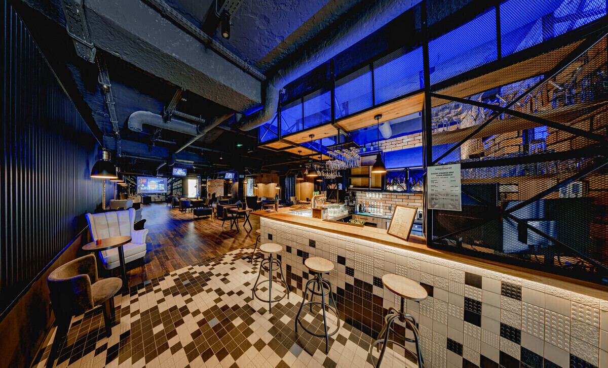 Elbląg Kręgielnia Maszynownia przy Hotelu Młyn szuka kelnera/kelnerki na weekendy.