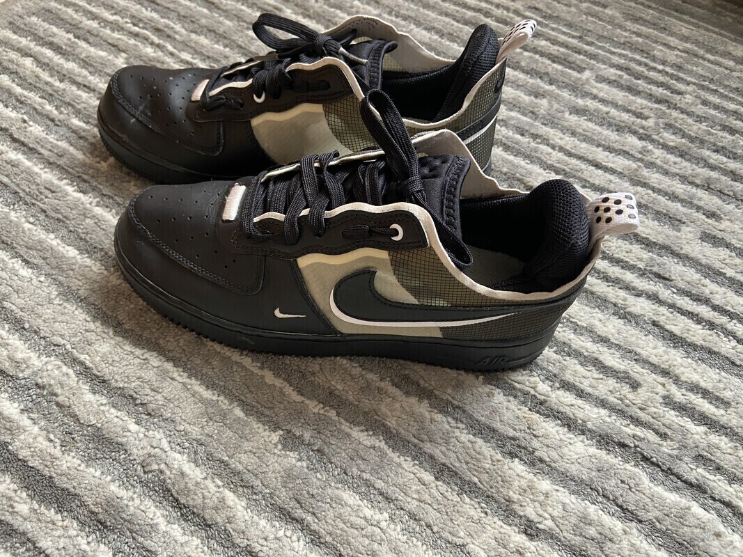 Elbląg Nike Air Force 1 React
Rozmiar 41
Stan bardzo dobry