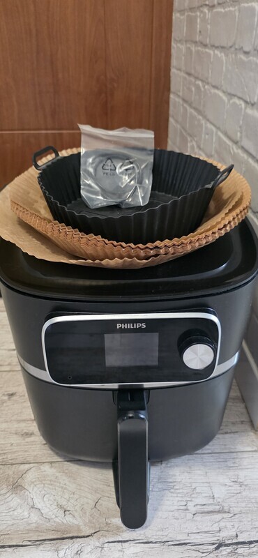 Elbląg Air Fryer HD9880/90 Na gwarancji do 01-2027r.
Dodatkowo termometr.
Stan bardzo dobry zadbany.