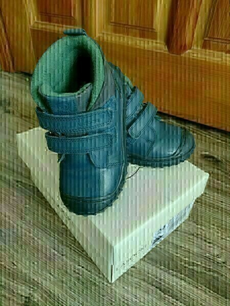 Elbląg Sprzedam trzewiki dla chłopca firmy Lasocki, rozmiar 24,długość wkładki wewnątrz 15,5 cm. Ocieplane polarem