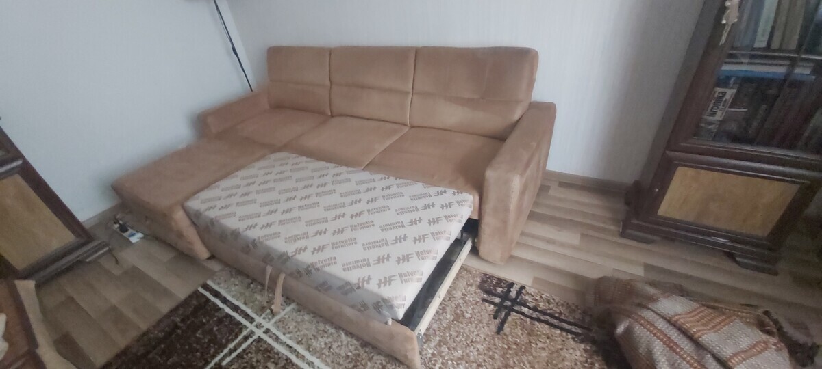 Elbląg Narożnik rozkładany z pojemnikiem na pościel plus fotel