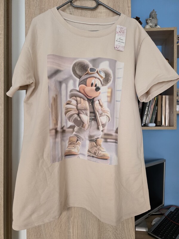 Elbląg Sprzedam tshirt bezowy z nadrukiem. bawelna z wloch okazala sie za ciasna. material grubszy. bedzie dobra do xl