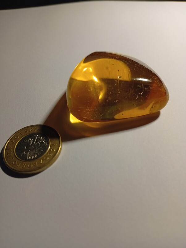 Elbląg sprzedam piękną bryłkę bursztynu bałtyckiego 18gram wyszlifowaną