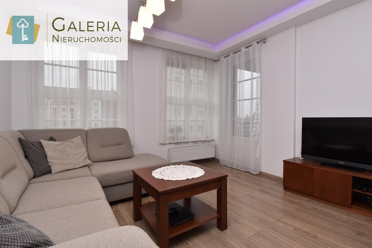 Elbląg GALERIA NIERUCHOMOŚCIZ pasji i miłości do nieruchomościNa sprzedaż: Mieszkanie na starówce z dwoma