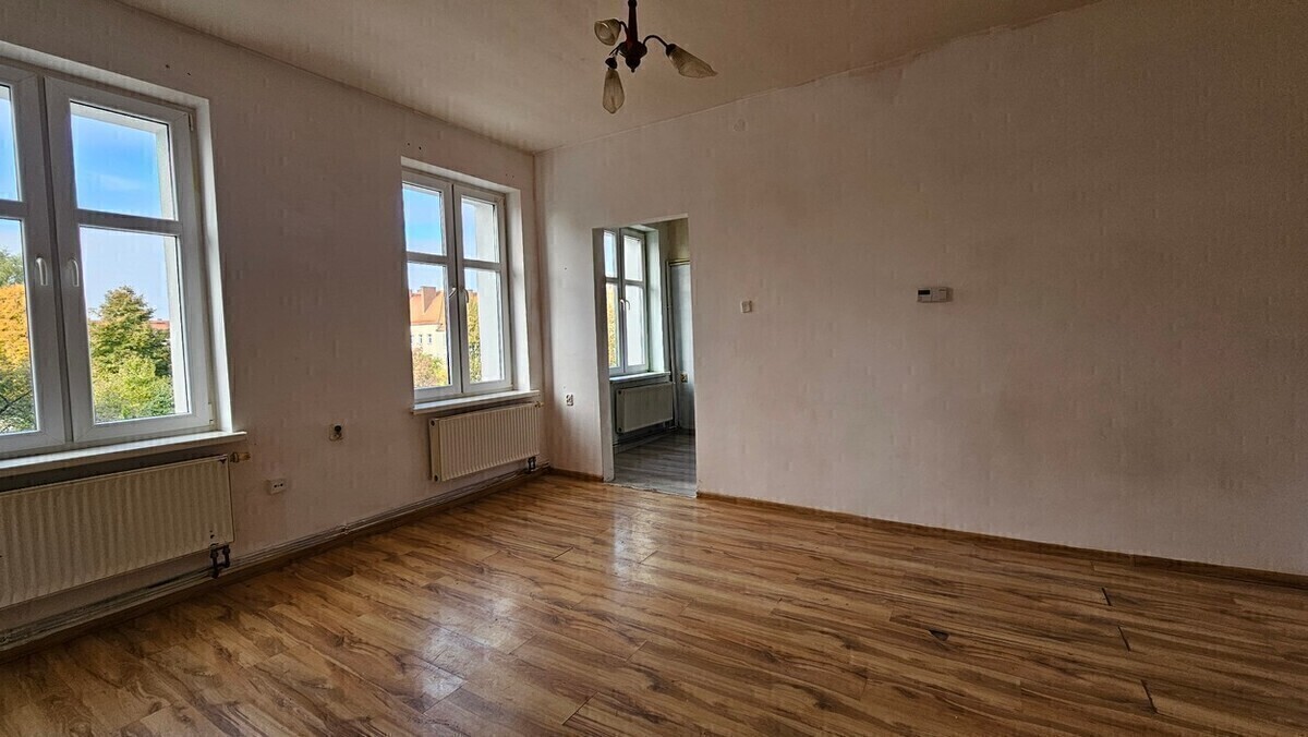 Elbląg BIURO NIERUCHOMOŚCISZULC& SZULCNA SPRZEDAŻMieszkanie - Elbląg ul. ŻeromskiegoPowierzchnia: 40 m2Mieszkanie