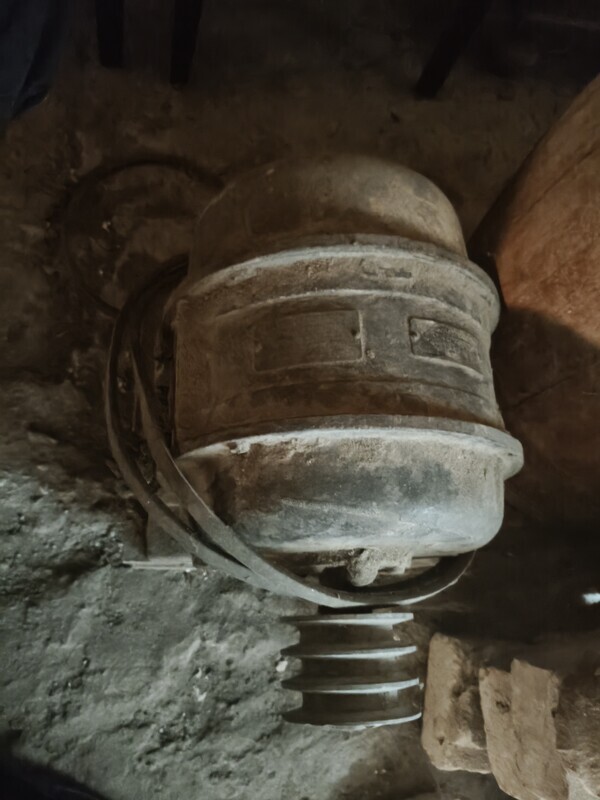 Elbląg Sprzedam zabytkowy niemiecki silnik trzy fazowy elektryczny 3 kw i przekładnie zębatą prawdopodobnie do pasa