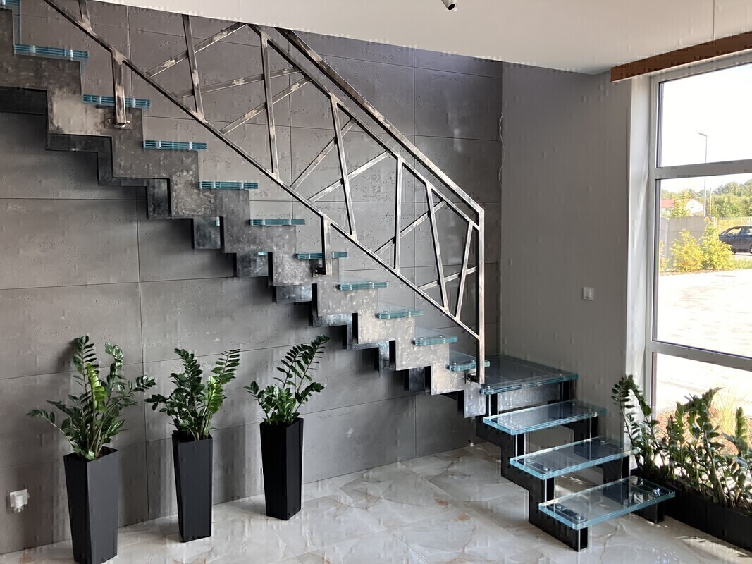 Elbląg &nbsp; SCHODY WEWNĘTRZNE - ZEWNĘTRZNE&nbsp; &nbsp; Firma ARTEMON jest znanym na rynku lokalnym producentem