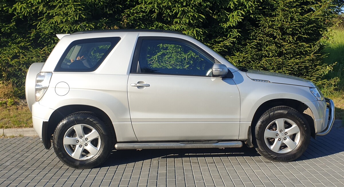 Elbląg Sprzedam Suzuki Grand Vitara 1.6 Comfort EU5 4x4 (srebny)