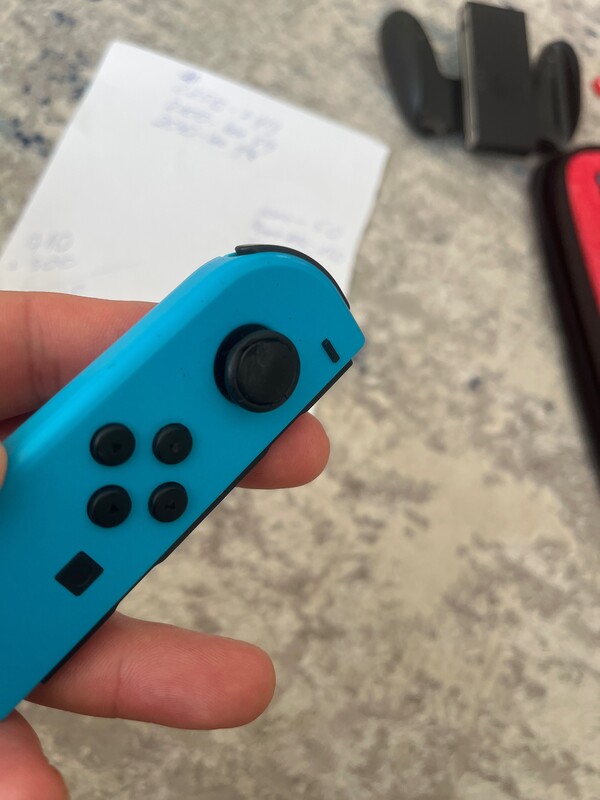Elbląg 🎮 Sprzedam zestaw Nintendo Switch Oled. Konsola działa bez zastrzeżeń. ✅ W skład zestawu wchodzi: