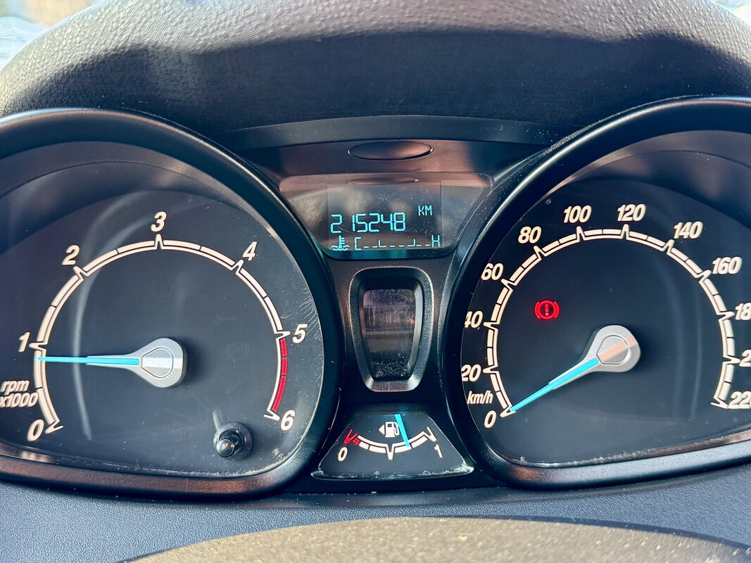 Elbląg Ford Fiesta MK7 Van – 2014 – 1.5 TDCi 75 KM – 8000 zł