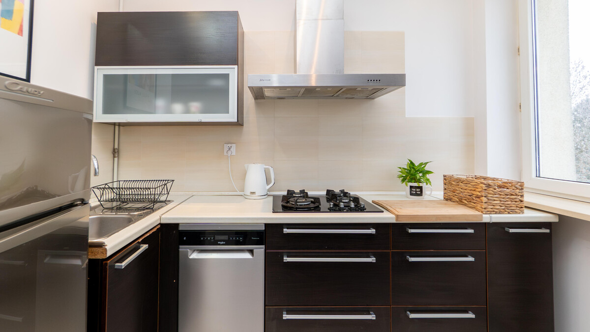 Elbląg TO MY SPRZEDAJEMYNIERUCHOMOŚCI W TYM MIEŚCIEBIURO NIERUCHOMOŚCIAMERICAN HOMEWYNAJMĘ - 2 POKOJE -