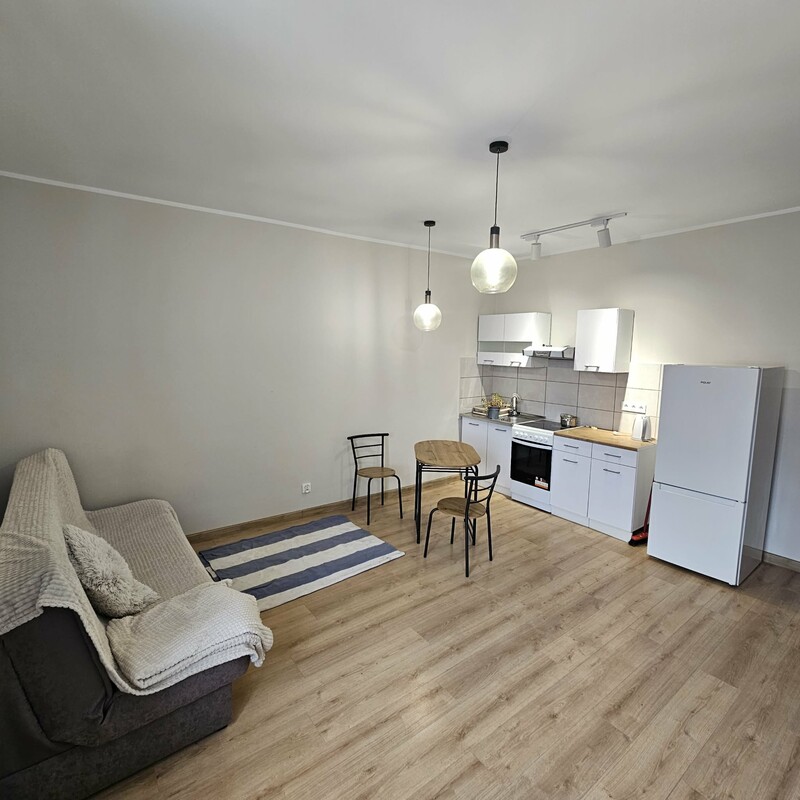 Elbląg DOM NIERUCHOMOŚCI&nbsp; OFERUJEMY NA SPRZEDAŻMIESZKANIE 1&nbsp; POKOJOWEPow. &nbsp; 30 m2Ul. GiermkówSuper