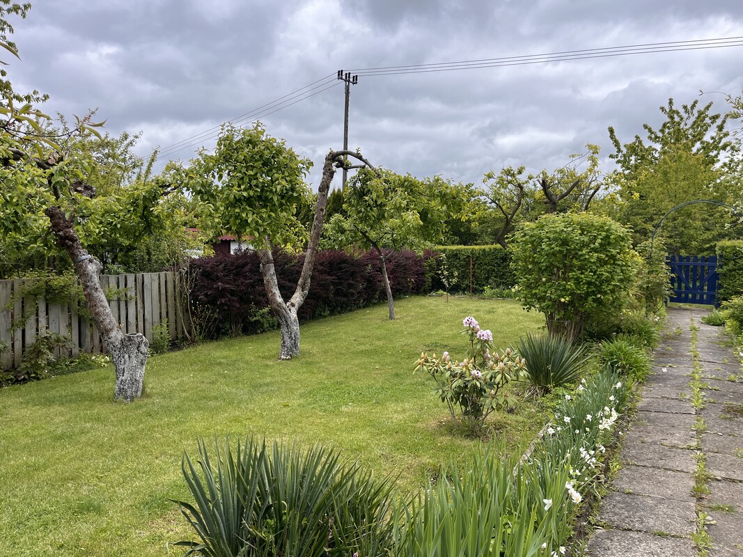 Elbląg Na Sprzedaż Działka &ndash; 450m&sup2;
Cena: 25 000 zł
Oferujemy działkę o powierzchni 450m&sup2;, położoną w