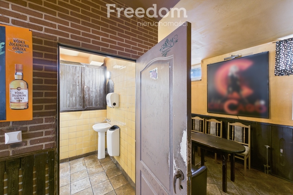 Elbląg FREEDOM NIERUCHOMOŚCIWynajmę lokal użytkowy - Elbląg. Do wynajęcia lokal użytkowy o powierzchni 63 m²,