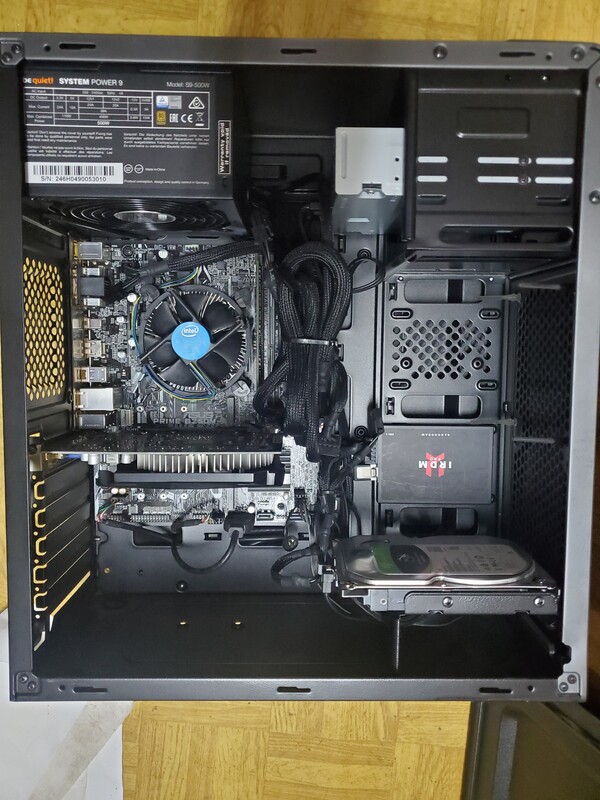 Elbląg Sprzedam komputery stacjonarne i laptopy Dell w dobrej cenie. Procesory Intel i5 lub i7 (3-8 generacja), 8GB