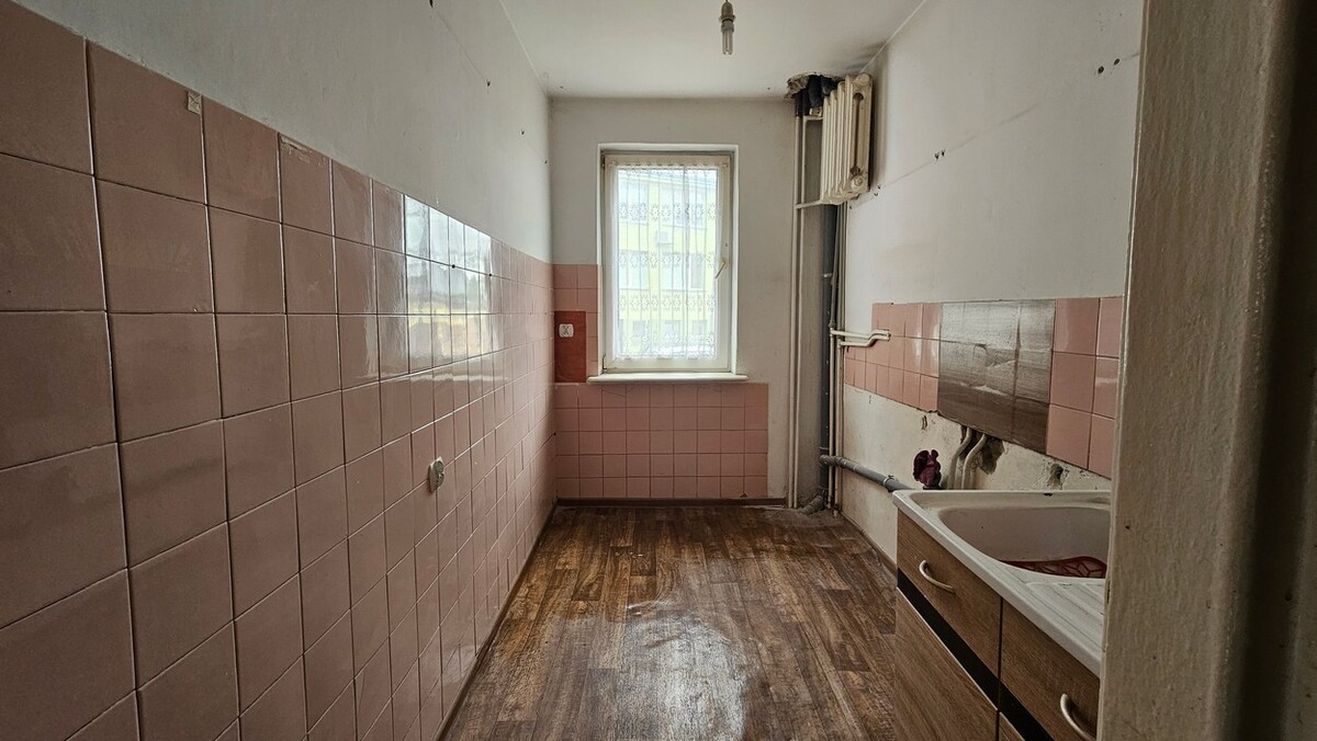 Elbląg BIURO NIERUCHOMOŚCISZULC& SZULCMieszkanie 3 pokoje - Braniewo, ul. Armii KrajowejPowierzchnia mieszkania: