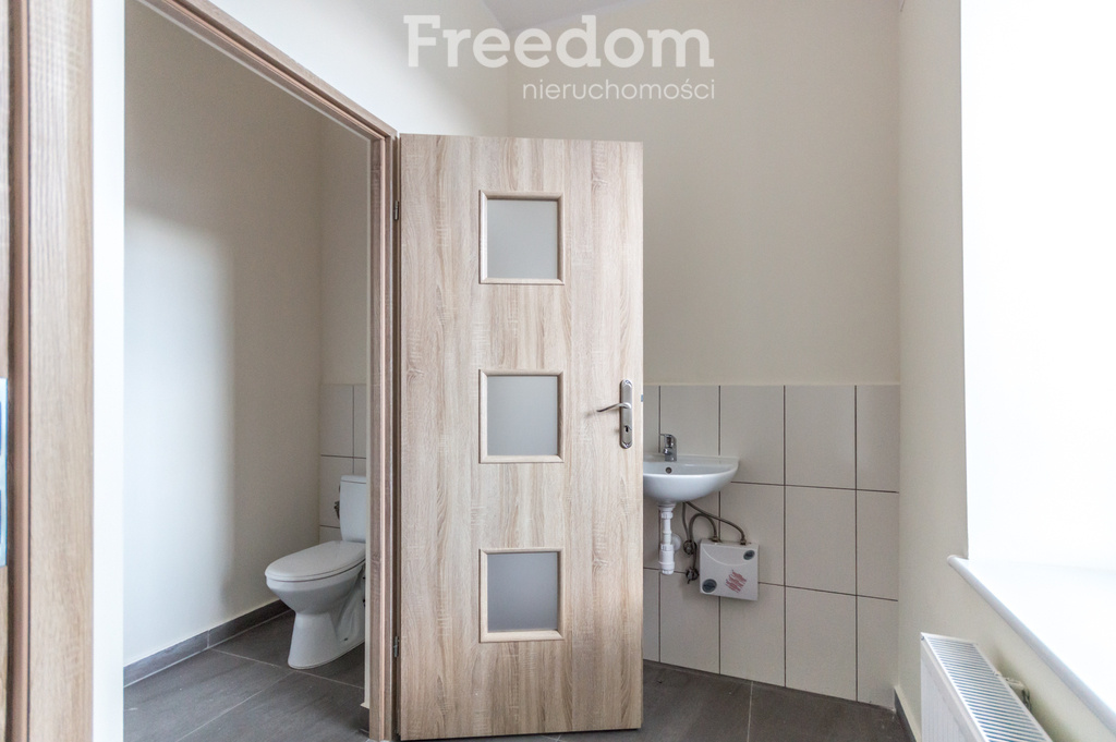 Elbląg FREEDOM NIERUCHOMOŚCIWynajmę lokal użytkowy - Elbląg, Zacisze. Lokal usługowy w centrum Elbląga –