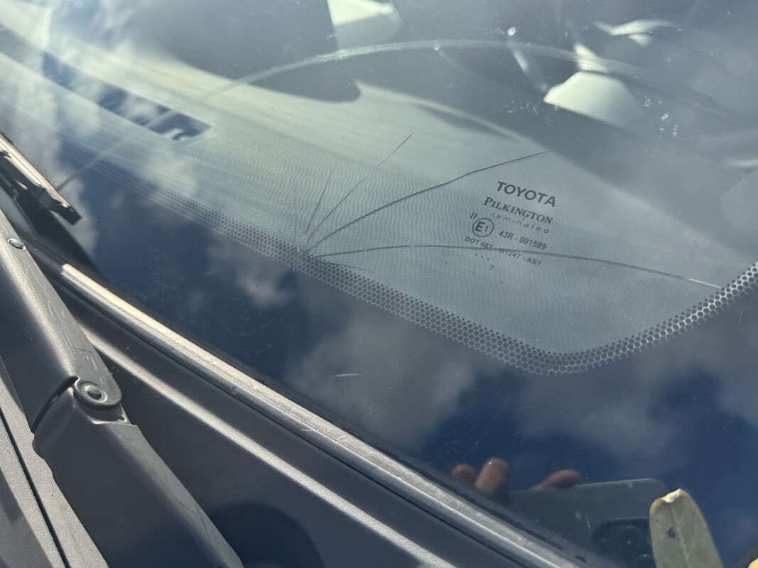 Elbląg Sprzedam Toyotę Yaris 1.3 87KM z salonu – 2 właściciel 🚗Stan dobry, zadbany, świeże opony i