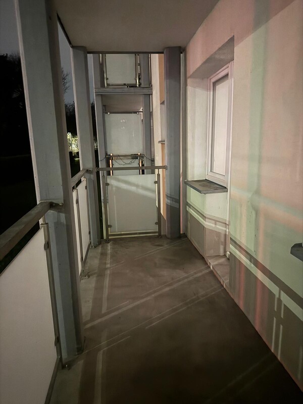 Elbląg Oferuję wynajem 2 pokoje plus balkon - jasne cieplutkie mieszkanie o powierzchni 34 m².
W Elblągu przy