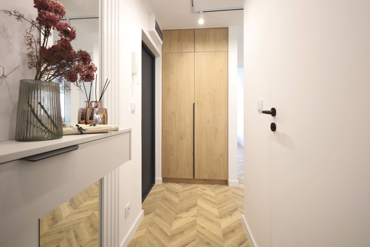 Elbląg Sprzedam mieszkanie z pięknym widokiem na miastoal. Grunwaldzka - samo centrumBalkonFunkcjonalny rozkład