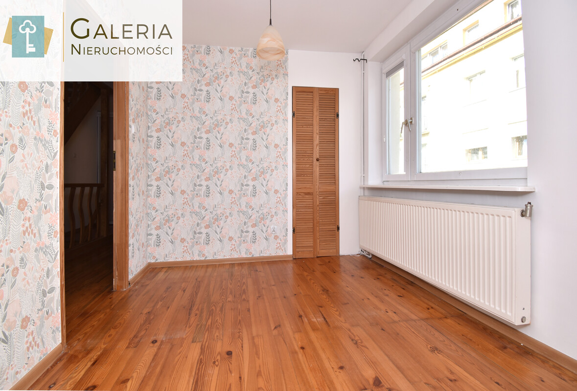 Elbląg GALERIA NIERUCHOMOŚCIZ pasji i miłości do nieruchomościNa sprzedaż: Czteropokojowy dom w zabudowie szeregowej