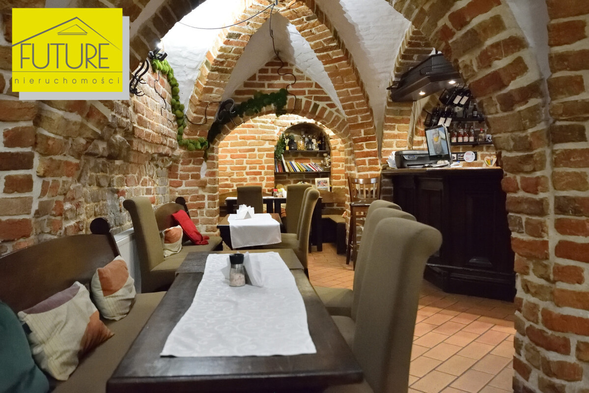 Elbląg FUTURE NIERUCHOMOŚCISprzedam komercyjny - Elbląg ul. Garbary LOKAL GASTRONOMICZNY Z PEŁNYM
