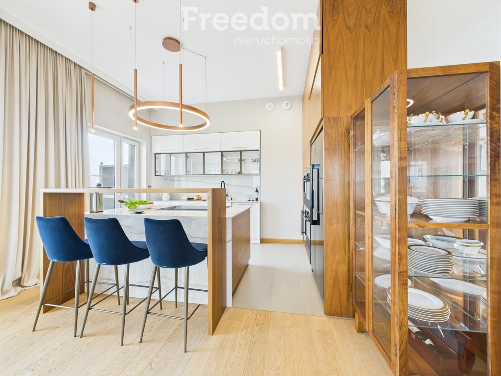 Elbląg FREEDOM NIERUCHOMOŚCIWynajmę mieszkanie - Elbląg, Królewiecka. Luksusowe mieszkanie na wynajem w