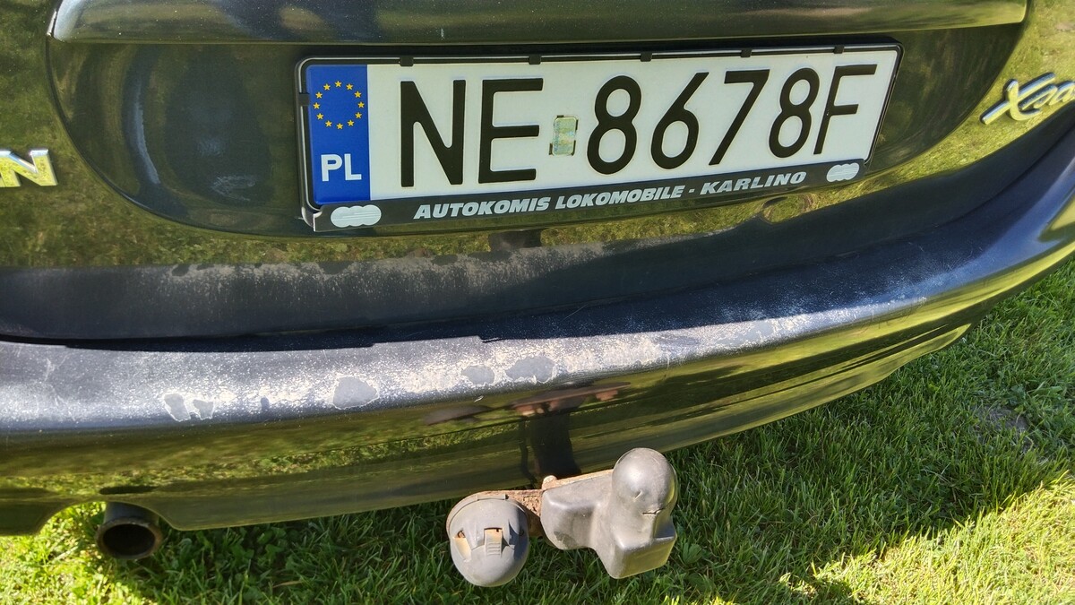 Elbląg Citroen w pełni sprawny, bardzo dobrze wyposażony jak na tamte czasy i co ważne wszystko działa, łącznie z