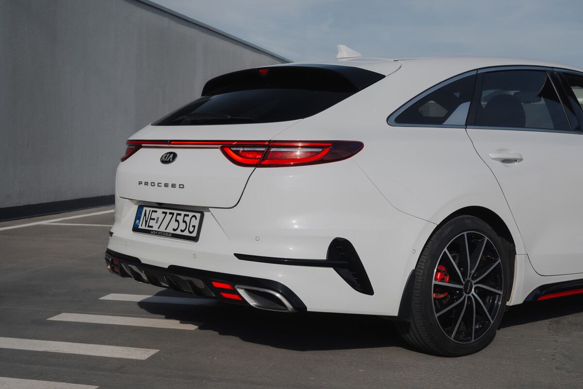 Elbląg Kia ProCeed 1.6 GT 204 KMAuto zakupione w polskim saloniePierwszy właściciel, bezwypadkowyRejestracja