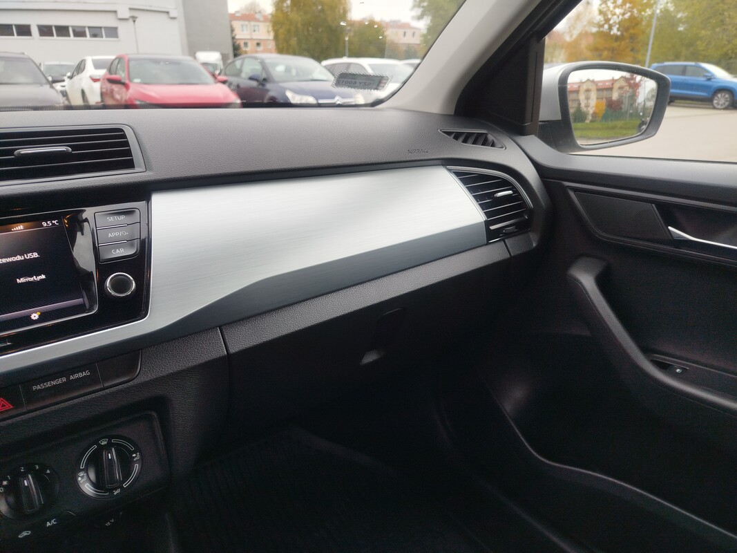 Elbląg Witam
Posiadam na sprzedaż bardzo ładną Skodę Fabię III Ambition, bezwypadkową w oryginalnym lakierze. Auto w