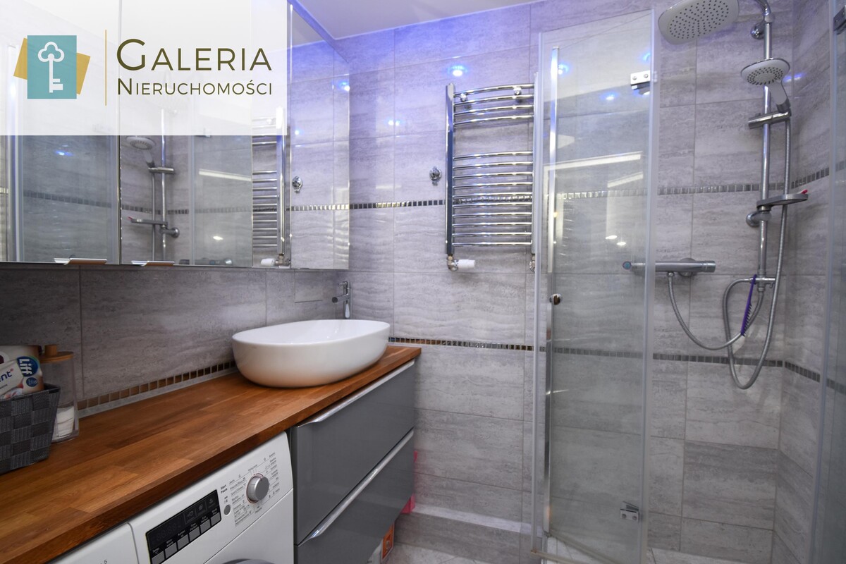 Elbląg GALERIA NIERUCHOMOŚCIZ pasji i miłości do nieruchomościNa sprzedaż: Klimatyczne, trzypokojowe mieszkanie z