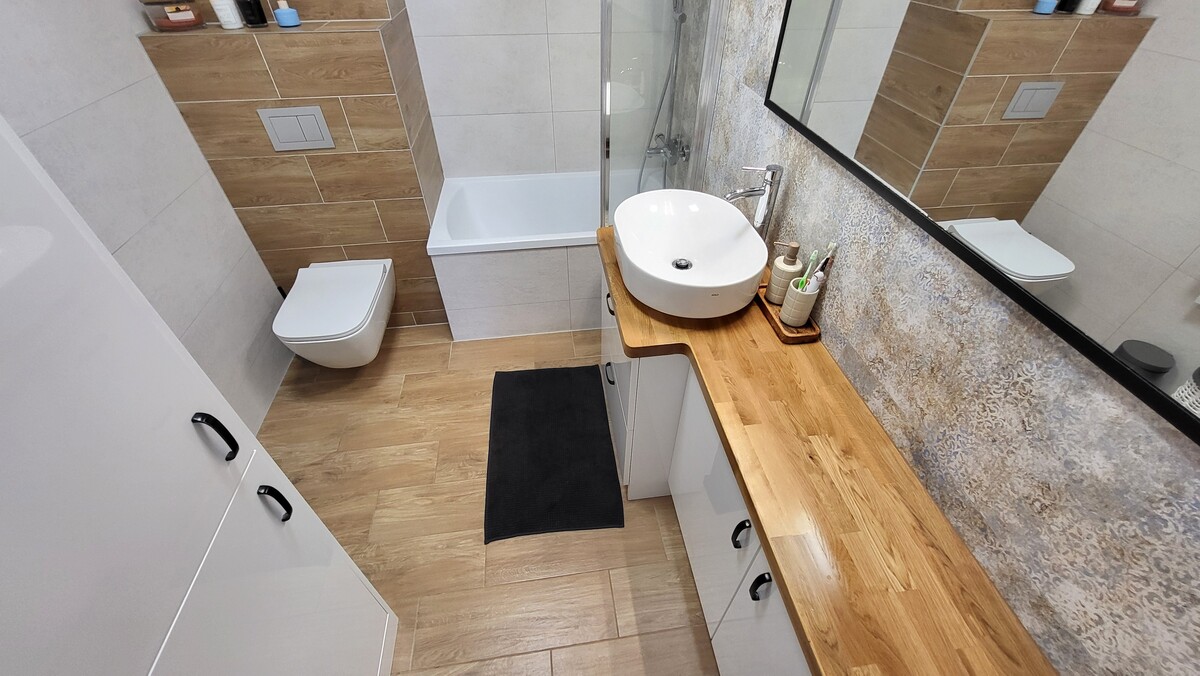 Elbląg KWADRAT NIERUCHOMOŚCI3 pokojebudynek z 2020 r. III piętro - windaduży balkonmedia z miastagaraż podziemny