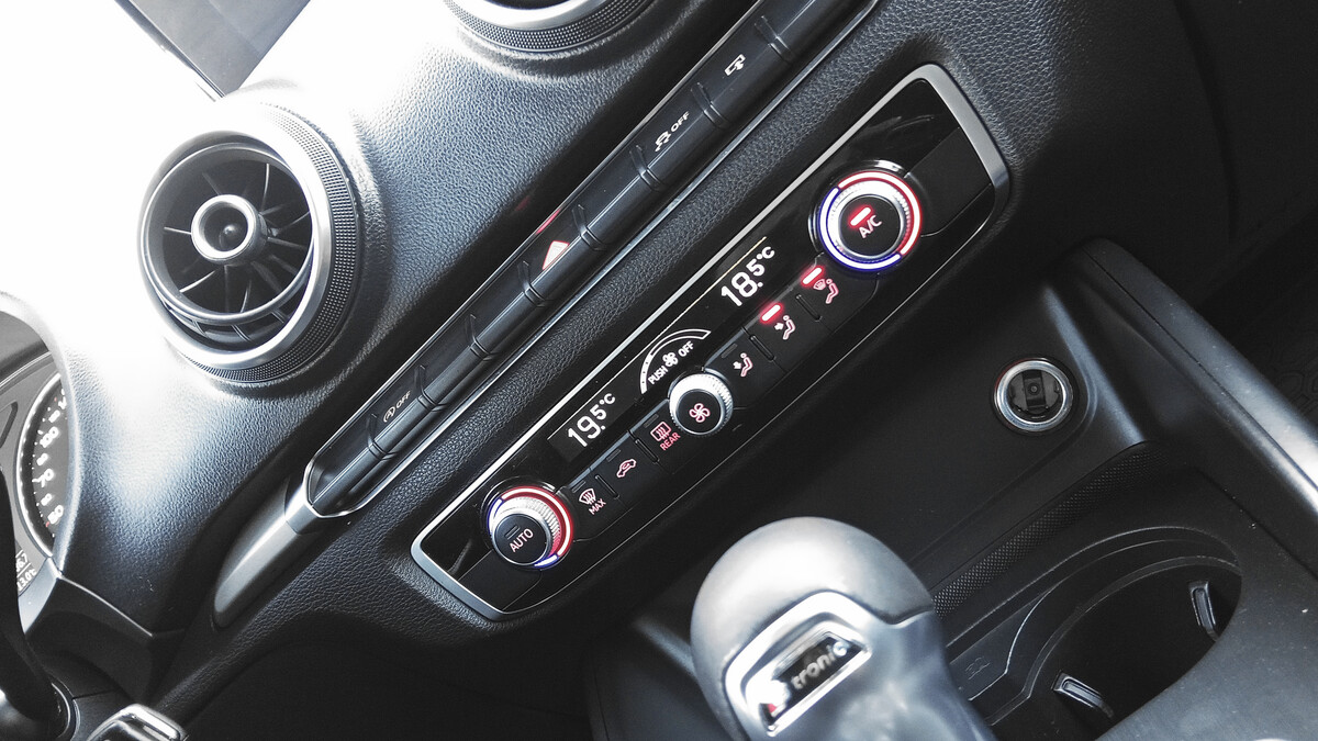 Elbląg AUDI A3 SPORTBACKS-tronic MOŻLIWOŚĆ POZOSTAWIENIA AUTA W ROZLICZENIU