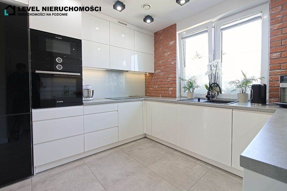 Elbląg LEVEL NIERUCHOMOŚCI Dom wolnostojący w mieścieul. Klonowe 125,66 m2 NIERUCHOMOŚCI NA POZIOMIE