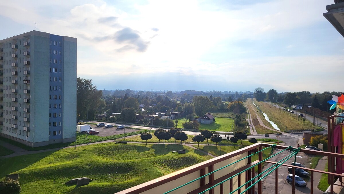 Elbląg KWADRAT NIERUCHOMOŚCI1 pokój, 33 m2V piętrowindabalkonpo generalnym remonciemedia z miasta