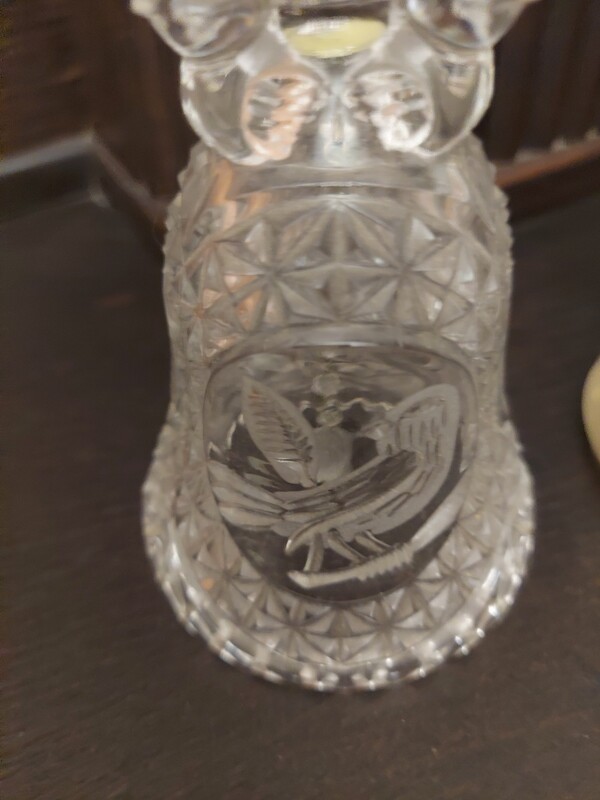 Elbląg PIEKNE LUSTRO-- OKNO.
Z OKIENNICAMI I LUKIEM
FIGURKI PORCELANOWE
KRYSZTALOWE OZDOBY