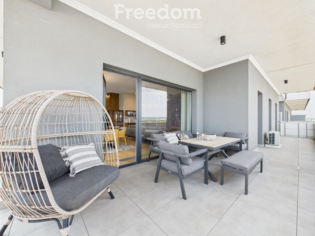 Elbląg FREEDOM NIERUCHOMOŚCIWynajmę mieszkanie - Elbląg, Królewiecka. Luksusowe mieszkanie na wynajem w