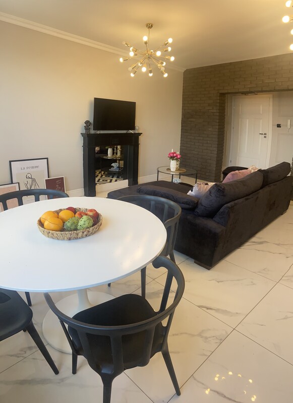 Elbląg Mieszkanie 2 pokojowe w Kamienicy Marszałka 50m2525000złLokalizacja: ul. Płk Dąbka, Kamienica Marszałka,