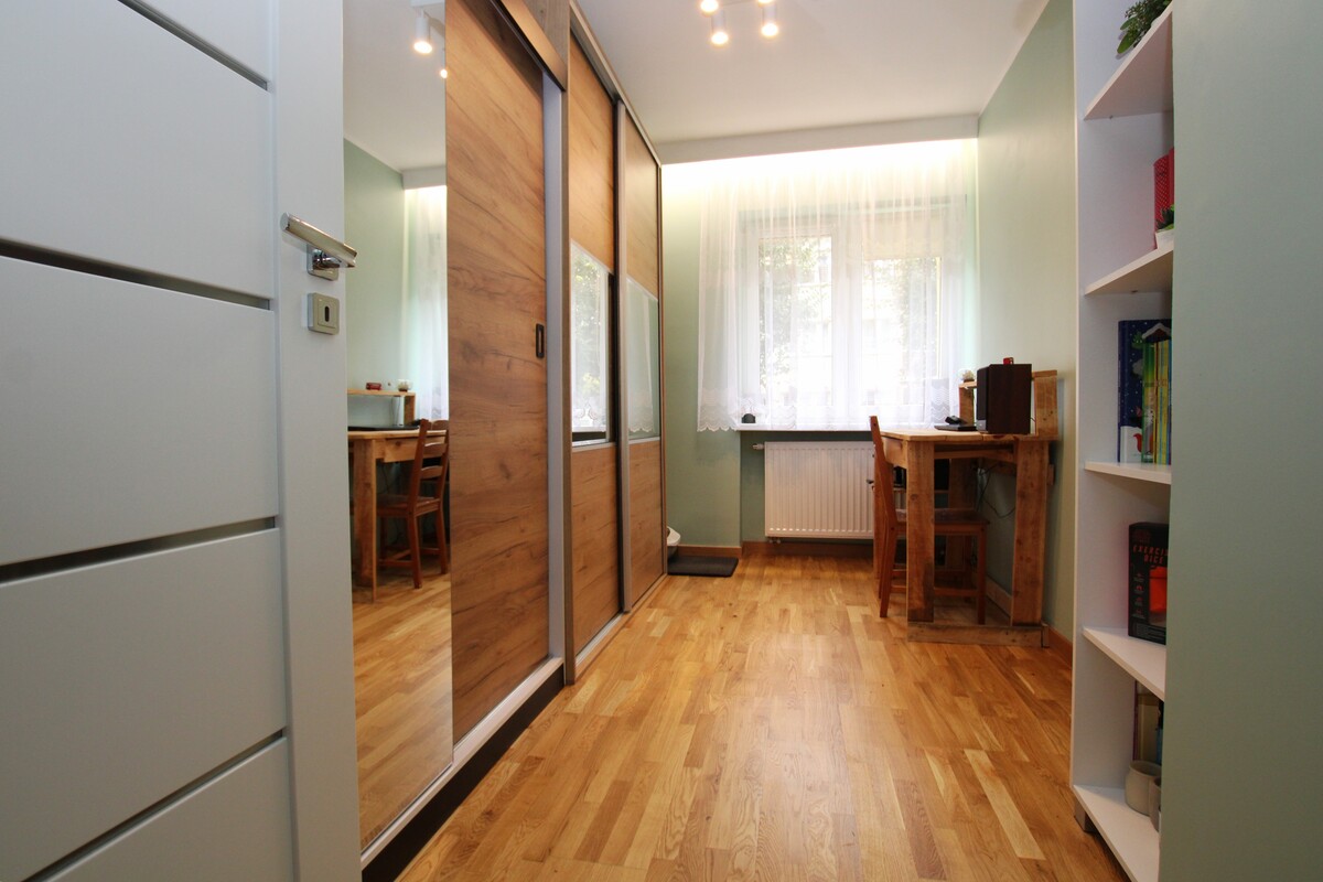 Elbląg NIERUCHOMOŚCI ANNA KRASZEWSKA 3-pokojowe mieszkanie po generalnym remoncie ul. Słoneczna