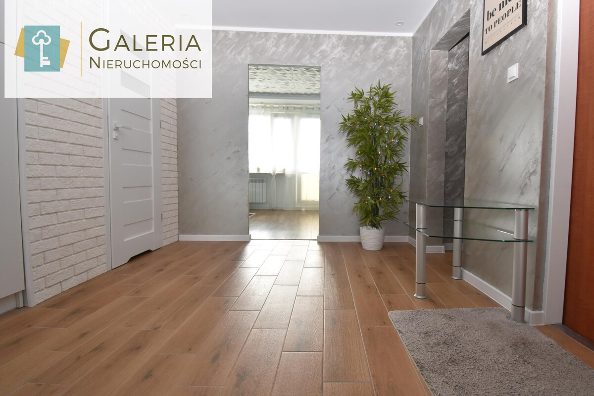 Elbląg GALERIA NIERUCHOMOŚCIZ pasji i miłości do nieruchomościNa sprzedaż: Trzypokojowe mieszkanie w świetnej